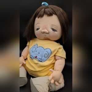 Jan Shackelford Little Children GWENETH, OOAK Cloth Doll,  Signed 2011